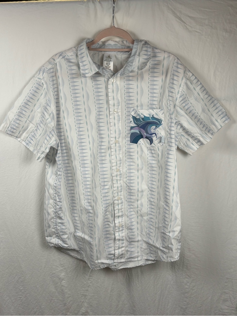 Disney Men’s Large Frozen 2 Hawaiian Short-Sleeve Button-Down shirt with horse
